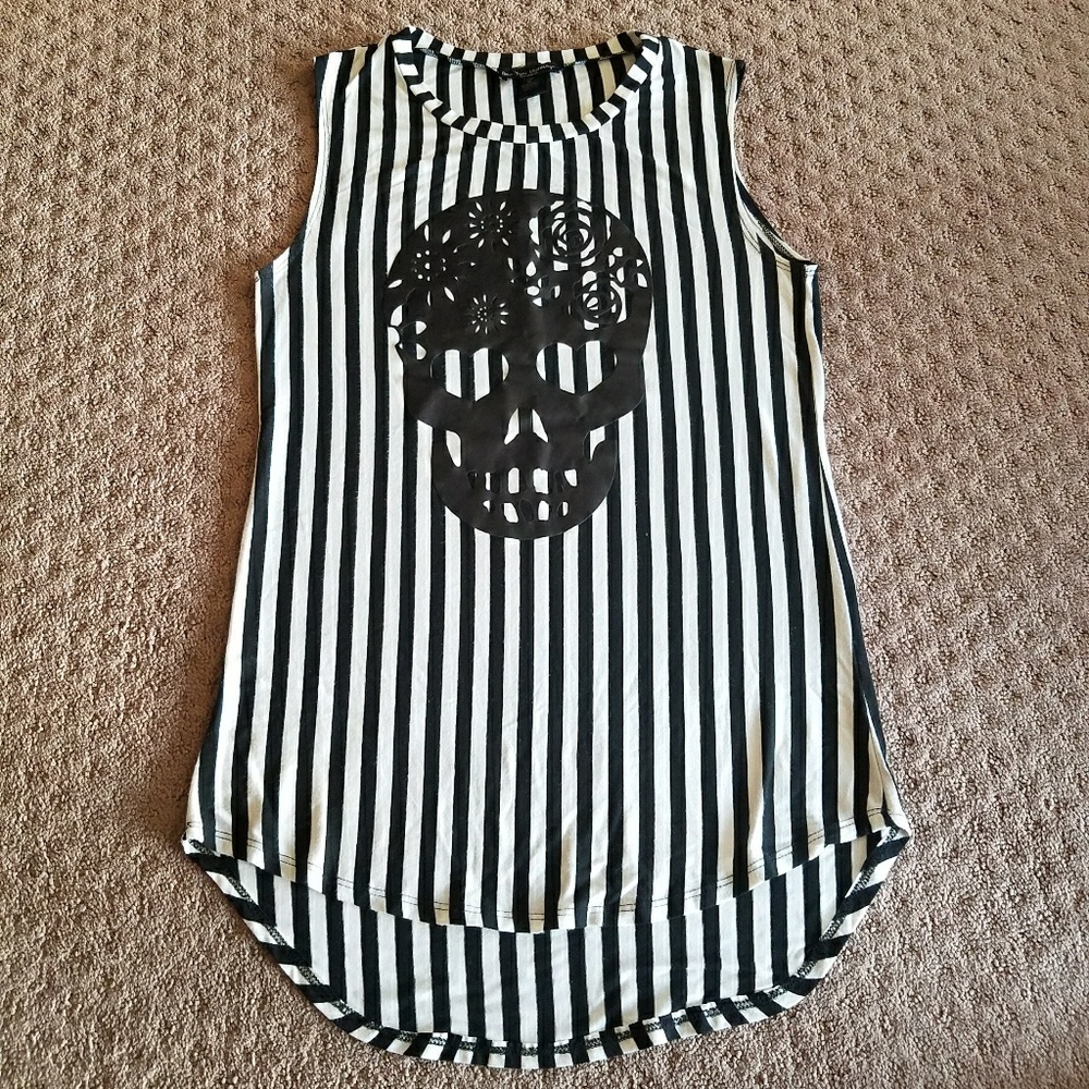 Striped top with skull